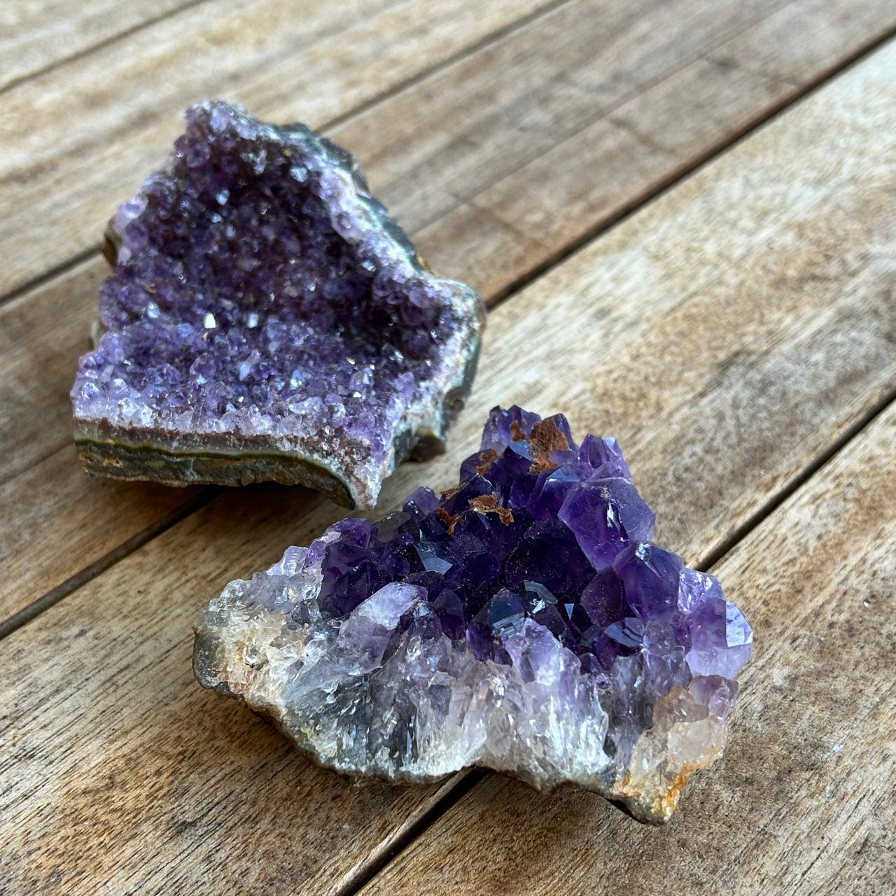 Ruwe Amethist edelsteen druse / cluster