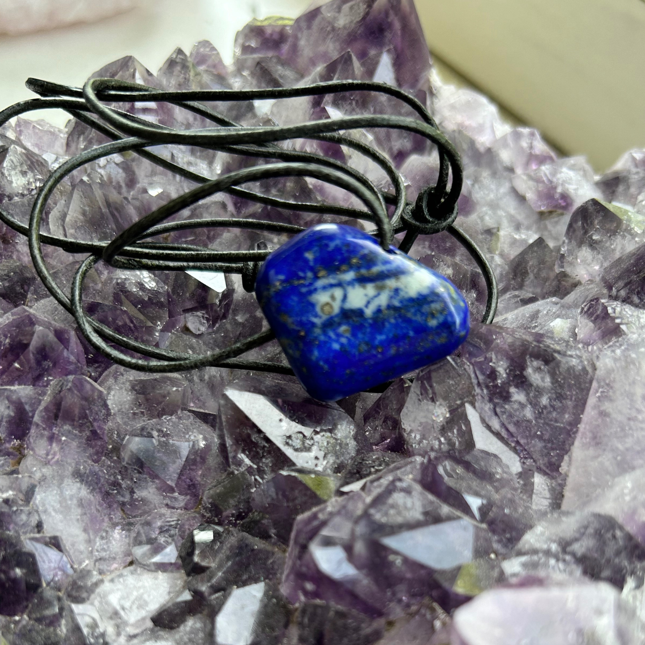 Lapis lazuli koningsblauwe kracht